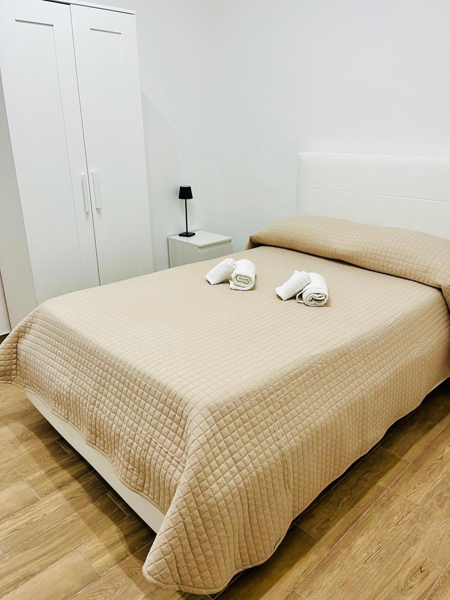 La Chiave Dei Sogni Apartment Palermo Bagian luar foto